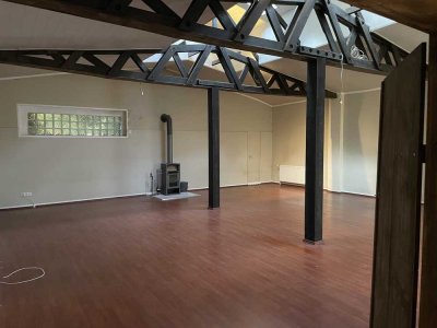 Große, helle Wohnung - Kombination aus Altbau und Loft