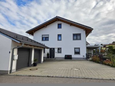 Doppelhaushälfte in Tiefenbach mit Garten