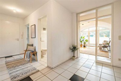 MANNELLA *107 m² Maisonettewohnung - ruhig und dennoch zentral, mit Balkon, Einbauküche & Stellplatz