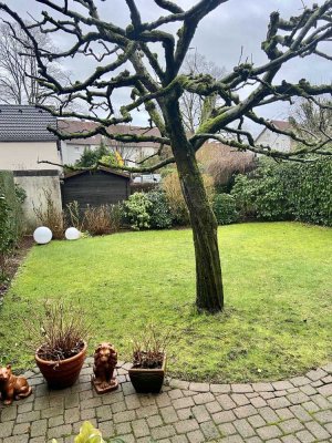 Gepflegtes, familienfreundliches Reiheneckhaus in Leichlingen