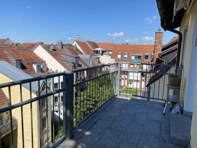 Coole - 4 Zim.Stadtwohnung in der "ZÜRCH", Einbauküche, eleg.Ausstattung,Garage,Lift, frei ab Sep.25