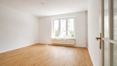 Helle 2-Zimmer-Wohnung mit Balkon in gepflegter Wohnanlage