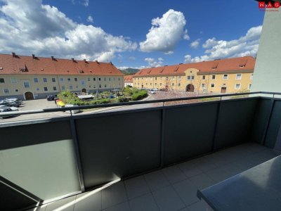 Licht durchflutete 3 Zimmerwohnung mit sonnigem Balkon!