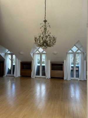 Exklusive 2-Zimmer Maisonette-Wohnung im 2. OG mit Balkon in Stuttgart-Nord