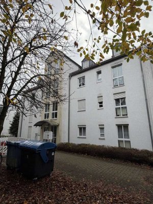 +++ Gelegenheit! Praktisches 1-Zi.-Appartement mit Balkon und TG-Stellplatz +++