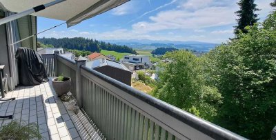 Stilvolle 4-Zimmer-Dachgeschosswohnung  mit EBK in Lindenberg im Allgäu