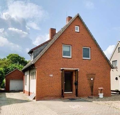 Einfamilienhaus mit Potenzial in ruhiger Sackgassenlage –  Natur-/ und Wassernah