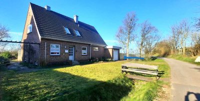 Von Privat: 25813 HUSUM, EFH + Garage, saniert, ruhige Traumlage, Deichblick, € 535.000