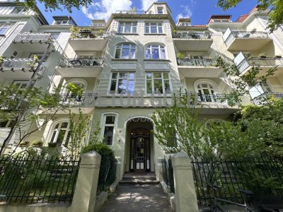Charmante Dachgeschosswohnung mit Potenzial über den Dächern von Eppendorf / Hoheluft-Ost