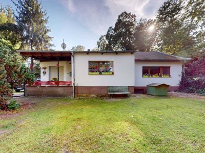Traumhaftes Einfamilienhaus mit großem Garten in ruhiger Seitenstraße