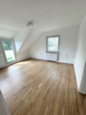3-4 Zimmer Wohnung Top saniert  ( inkl. Jugendzimmer oder Büro)