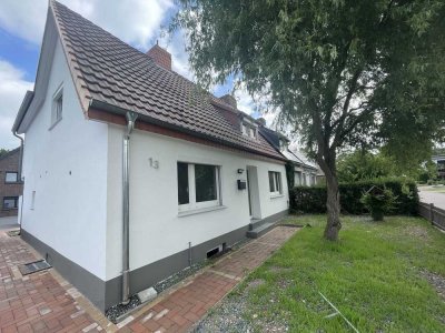 RESERVIERT! Umfangreich renovierte Doppelhaushälfte in Ganderkesee Bookholzberg zu verkaufen