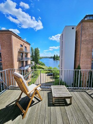 Besonderes Loft mit Spreeblick, zwei große Balkone und Kamin