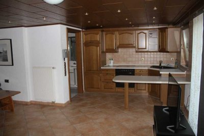 1-Zimmer Terrassenwohnung, vollmöbliert, eigener Zugang, nur an Pendler, Student/in, Praktikant/in
