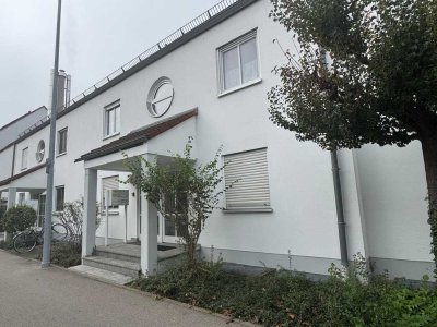 Attraktive 2-Zimmer-Erdgeschosswohnung mit Westterrasse und kleinem Garten in Günzburg