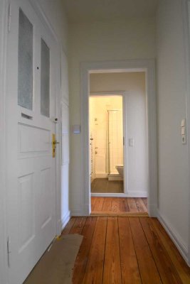 Sonderpreis - Studenteneltern aufgepasst! Moderne 2-Zi. Whg., stilvoller Altbau - mit Denkmalschutz