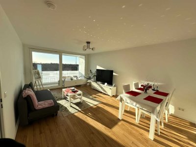 Renovierte, helle & voll möblierte 2-Zimmer-Wohnung mit Balkon