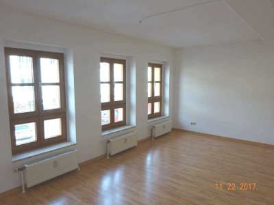 *1 Monat mietfrei* zentrale 4,5-Raum Erdgeschoss-Wohnung