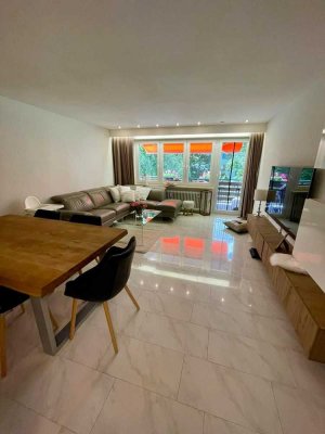 Exklusive, vollständig renovierte 3-Zimmer-Wohnung mit Balkon, Einbauküche und Garage in Baden-Baden