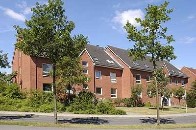 Hier sind Sie gut aufgehoben! Ruhig gelegene Wohnung mit Balkon und EBK in einem gepflegten Wohnhaus