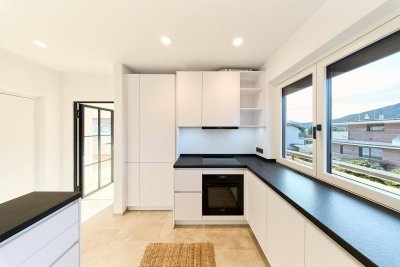 I SONNIGE GENERALSANIERTE 4-ZIMMER-WOHNUNG I