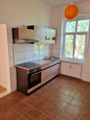 *NACHMIETER GESUCHT* 4-Zimmer-Wohnung mit Einbauküche!