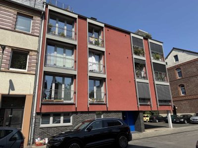 Exklusive, gepflegte 2-Raum-Maisonette-Wohnung mit gehobener Innenausstattung mit Balkon in Duisburg