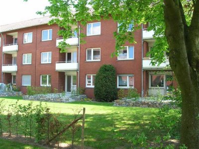 Schöne Erdgeschosswohnung mit gr. Terrasse