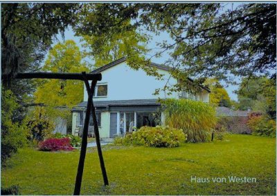 Großzügiges Einfamilienhaus - 7 Zimmer, Doppelgarage über 1000m² Garten - absolut ruhig gelegen!