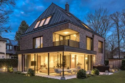 Hochkarätige Architekten-Villa mit exklusiver Ausstattung auf 1.240 m² großem Parkgrundstück