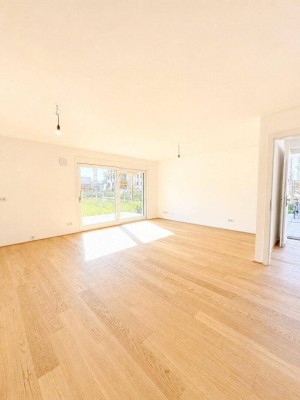 **NEUE**Helle 121 m² Eigentumswohnung – Erstbezug mit ca.100 m2 Garten, Balkon &amp; Terrasse