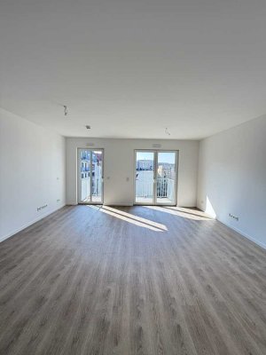 Helle 3-Raum-Wohnung mit Einbauküche und Balkon