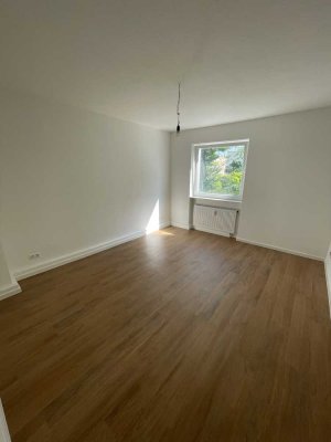 Frisch renovierte 2 ZKB in MA-Waldhof
