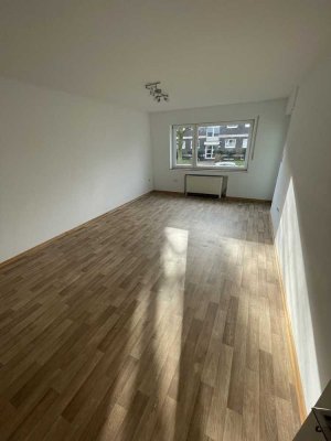 Zwei Zimmer Wohnung mit Balkon