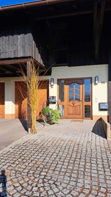 Exklusive, gepflegte 5-Zimmer-Wohnung mit gehobener Innenausstattung mit EBK in Flein