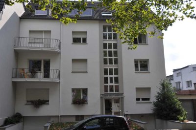 Gepflegte 2-ZKB mit Balkon und Einbauküche nahe Hochschule