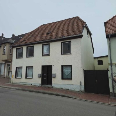 Günstiges 6-Raum-Mehrfamilienhaus in Burg Stargard