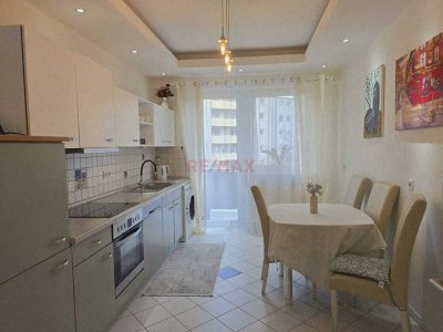 **** Schicke und moderne Wohnung mit Balkon! ****