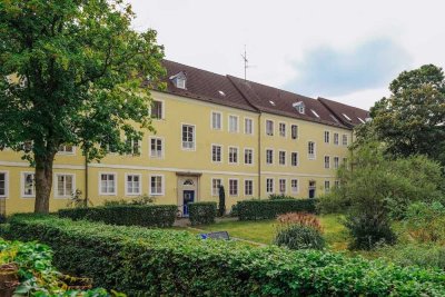 2-Zimmer-Wohnung in der City // 2.OG rechts