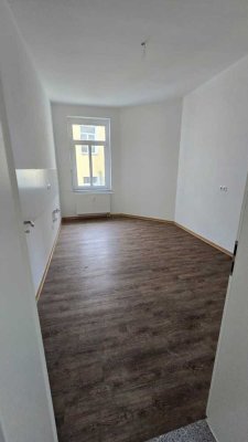 2- und 2,5 Zimmer-Wohnung in Halberstädter Straße - saniert mit Balkon und modernem Bad!