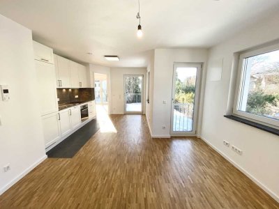 gut geschnittene zwei Zimmerwohnung mit Wohnzimmer zum Süd-West Garten