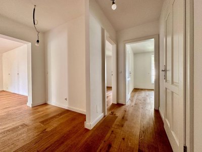 Sehenswert! Luxus ausgestattete Gartenwohnung mit 4 Zimmer in exklusiver Best Lage beim Wolfrath Platz