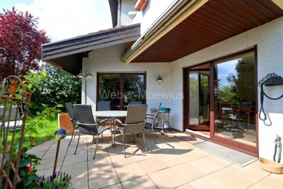 EFH (einseitig angebaut) mit PV-Anlage, Terrasse, Balkon, Doppelcarport / Einliegerwohnung möglich