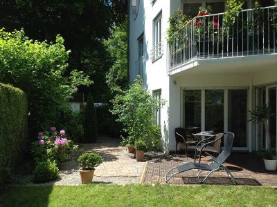 Alt-Solln - Lichtdurchflutete 2 Zimmer Erdgeschoss/ Souterrain-Wohnung mit Garten