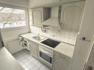 Schnuckelige 3 Zi-Wohnung m. Balkon, EBK + Garage in Neudorf Süd