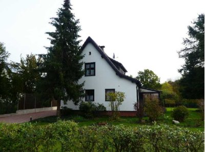 Toplage: "Haus am See" auf riesigem Eigentumsgrundstück (2.020m²) in Stadtmitte Wolfsburg