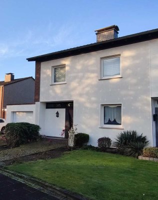Ihr neues Zuhause in Oer-Erkenschwick – Doppelhaushälfte mit Garten & Garage