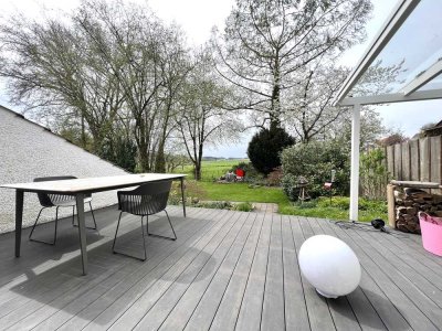 Hochwertiges, modernes Haus auf großem Grundstück mit ca. 543 m2 und Garage