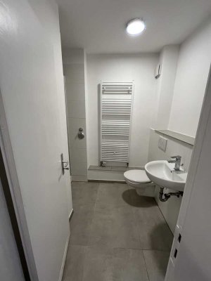 Sanierte 2 Zimmerwohnung in HH-Lurup mit Terrasse