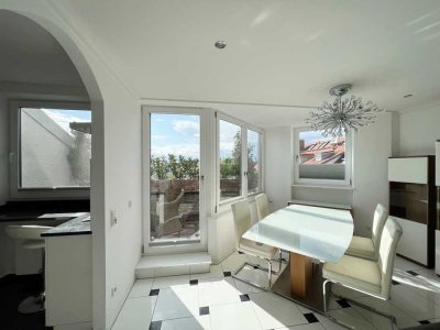 Sonnige 2 Zimmer-Dachterrassenwohnung in München Maxvorstadt (PKW-Stellplatz optional)